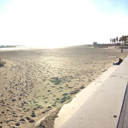 Διαμέρισμα A 300m De La Avec Loggia Vitree - Fr-1-338-428 *