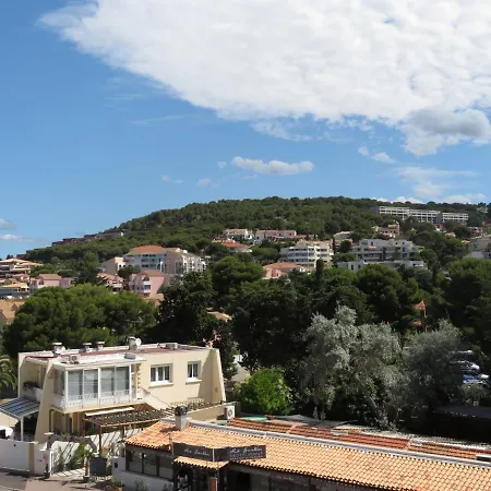 A 300m De La Avec Loggia Vitree - Fr-1-338-428 *